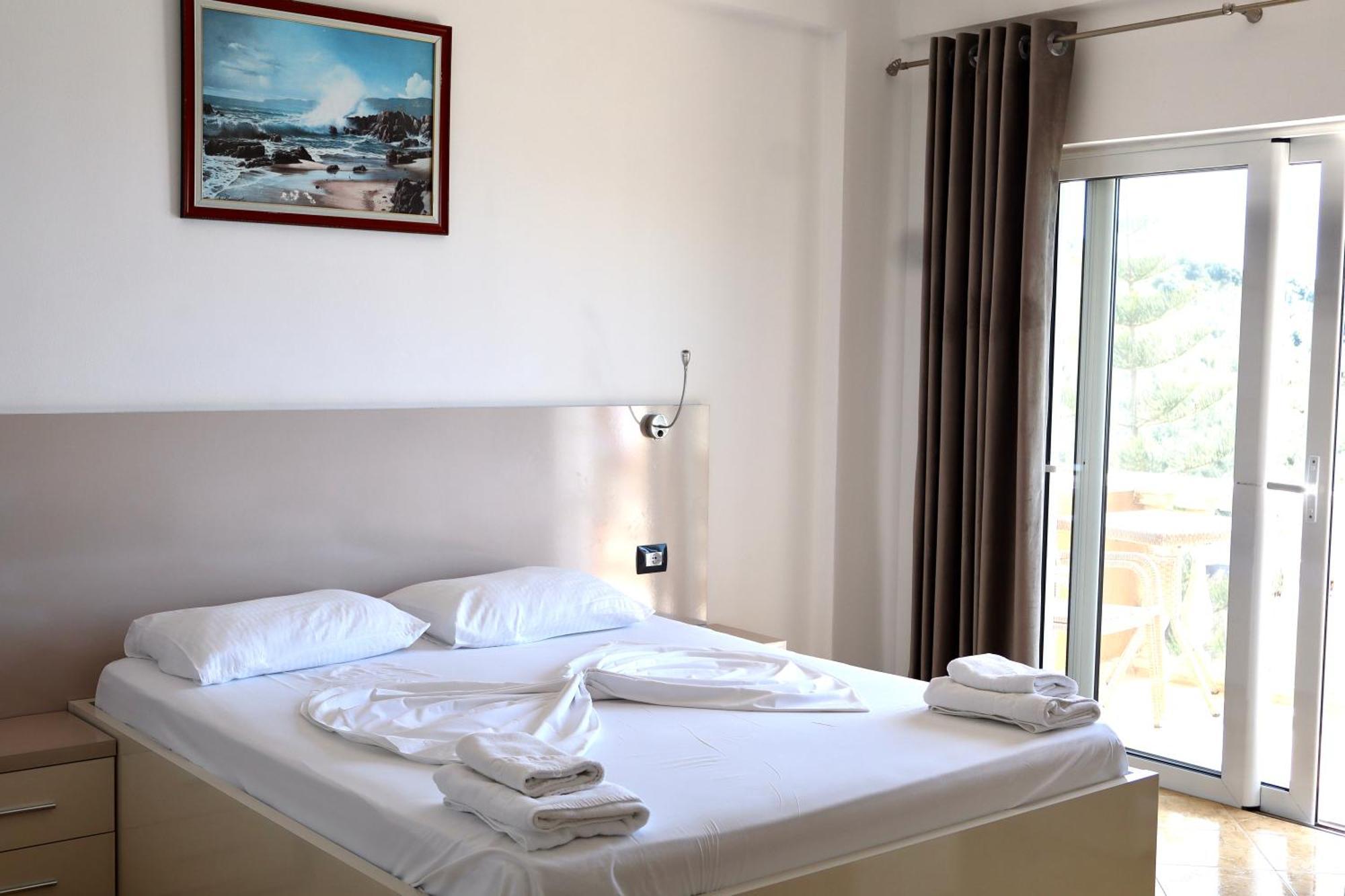 Mucobega Sarandë