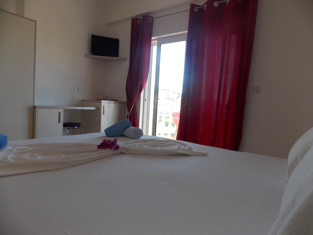 Mucobega Sarande